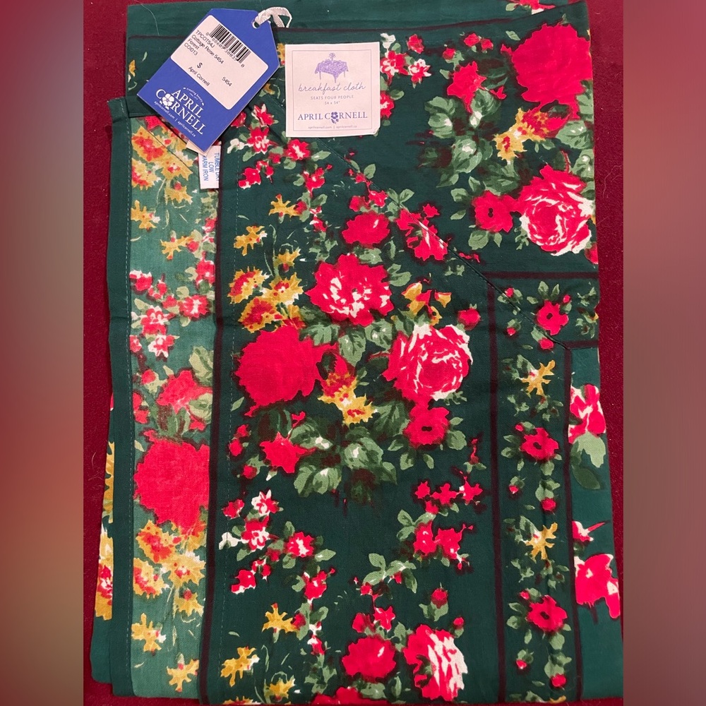 April Cornell Forest Green Rose Cottage Breakfast Cloth 54”x 54” Cotton Rare